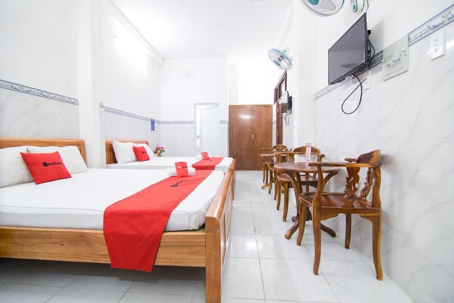 Reddoorz Hoang Tuan Hotel TP. Hồ Chí Minh Ngoại thất bức ảnh