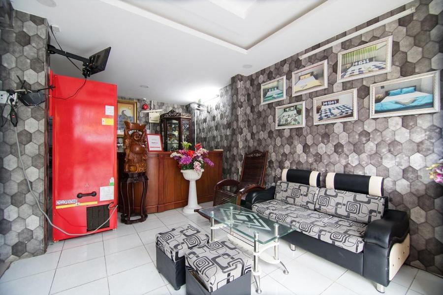 Reddoorz Hoang Tuan Hotel TP. Hồ Chí Minh Ngoại thất bức ảnh